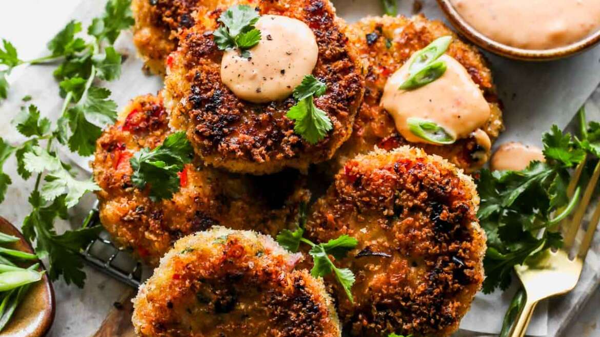 Herb-Crusted Fish Cakes with Lemon Aioli